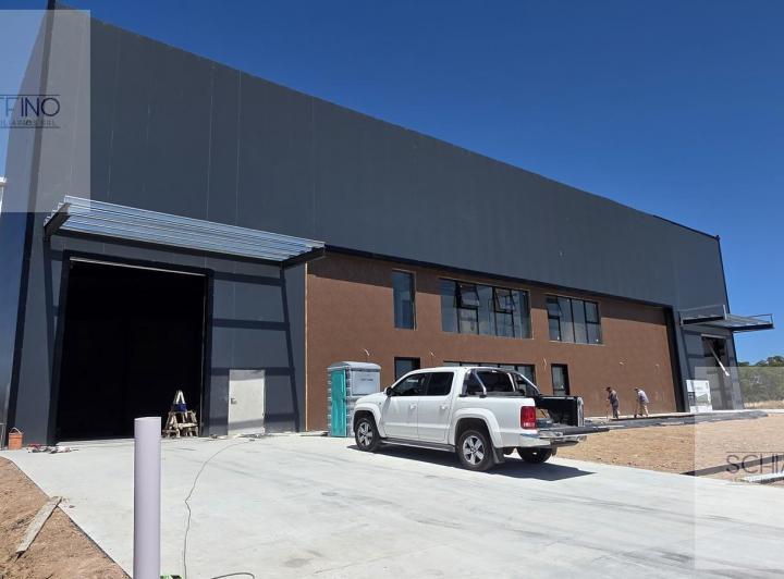 Bodega-Galpón · 2100m²