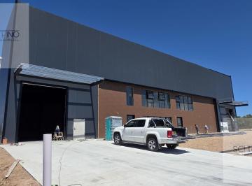 Bodega-Galpón · 2100m² · Nave Industrial a Estrenar en Alquiler Pitec Varela 2300 m²