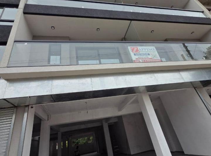 Depto 3 Amb, Sobre Av Velez Sarsfield, C. Madero