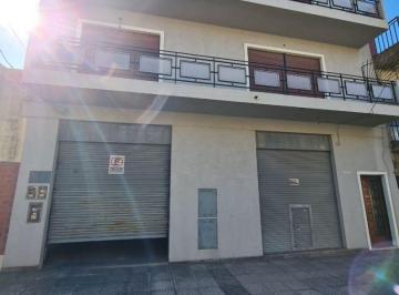 ZAP-ZAP-1752_2 · Venta de 2 Viviendas 3 Amb con Galpón en Villa Insuperable