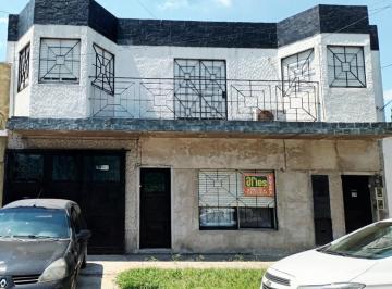 PH · 132m² · 5 Ambientes · 2 Cocheras · PH 6 Amb Al Frente con Patio y Cochera