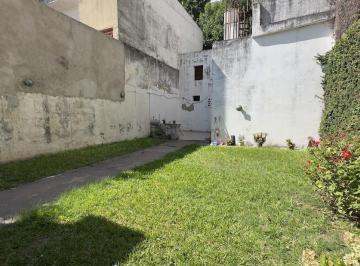 Casa · 182m² · 5 Ambientes · Casa en Venta en Lourdes: 182 m² Cubiertos + Patio Parquizado + Quincho