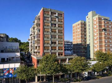 Departamento · 36m² · 2 Ambientes · 1 Cochera · Departamento en Venta Sobre Av Constitución | 2 Ambientes | Pleno Centro Pinamar | Gas Natural