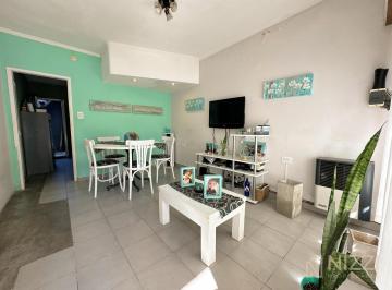 Casa · 107m² · 5 Ambientes · Chalet 4 Amb Apto Crédito Santa Mónica