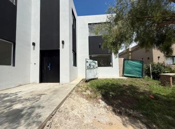 Casa · 170m² · 4 Ambientes · 2 Cocheras · Casa en Venta a Estrenar en Pilar del Este