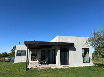 Casa de 2 ambientes, Unquillo · Apta Credito Casa a La Venta en Unquillo – Barrio Cuatro Vientos