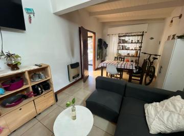 PH · 83m² · 3 Ambientes · 1 Cochera · PH en Venta - 2 Dorm. 1 Baño - Cochera - 93 m² - La Plata