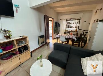 PH · 83m² · 3 Ambientes · 1 Cochera · PH en Venta - 2 Dorm. 1 Baño - Cochera - 93 m² - La Plata