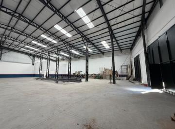 Bodega-Galpón · 820m² · Venta/permuta Galpón en Alberdi - Rosario