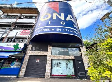 Bodega-Galpón · 520m² · 1 Cochera · Local en Av Maiú, Vicente López