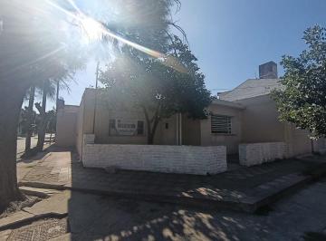 Casa de 6 ambientes, Córdoba · Casa en Venta – B° Acosta