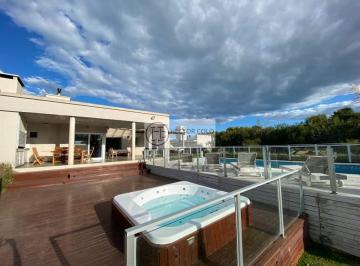 Casa · 300m² · 6 Ambientes · 1 Cochera · Venta Casa Costa Esmeralda