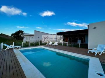 Casa · 260m² · 6 Ambientes · Venta Casa Costa Esmeralda
