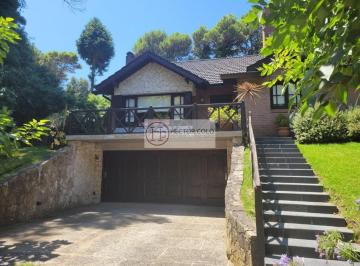Casa · 237m² · 5 Ambientes · 1 Cochera · Casa Tradicional Zona Rincon del Tridente (Codigo)