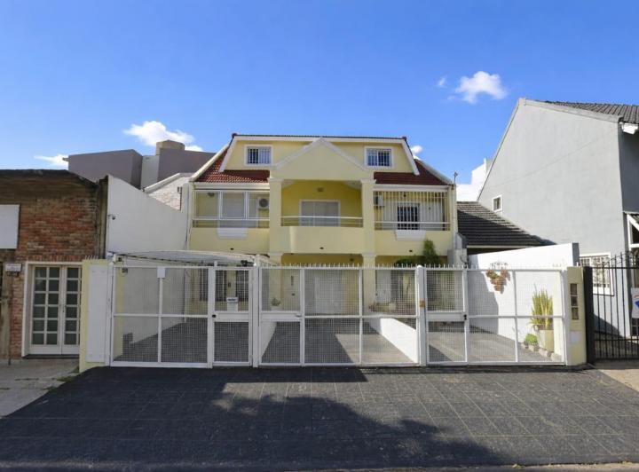 PH · 105m² · 4 Ambientes · 1 Cochera