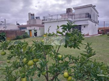 Casa · 400m² · 5 Ambientes · 1 Cochera · Excelente Vivienda con Local - Totoras - Santa Fe - Financiacion (Cod)