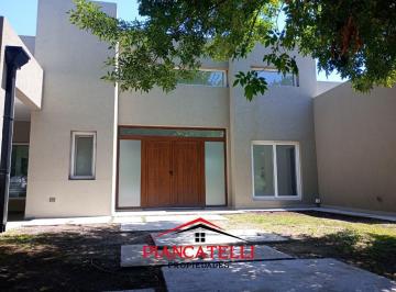 Casa · 155m² · 4 Ambientes · 2 Cocheras · Casa en Venta en Club de Campo La Concepción con 4 Ambientes