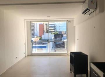 Departamento · 32m² · 1 Ambiente · Venta - Monoambiente C/patio - Monserrat