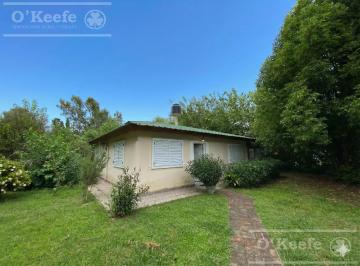 Quinta vacacional · 50m² · 3 Ambientes · Casa Quinta en Venta Sobre 5 Lotes con Pileta 7.200 m - Brandsen