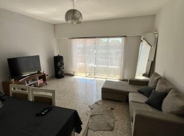 PH de 3 ambientes, Lanús · Departamento en Venta con Cochera de 3 Ambientes con Valentin Alsina, Lanus.