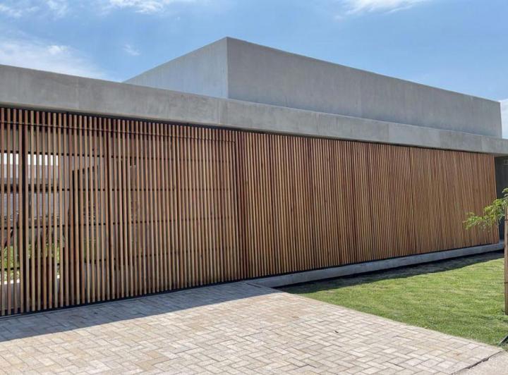 Casa · 203m² · 4 Ambientes · 2 Cocheras