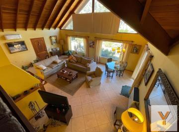 Casa · 150m² · 4 Ambientes · 2 Cocheras · Casa en Venta - 3 Dorm. 2 Baños - Sierra de Los Padres