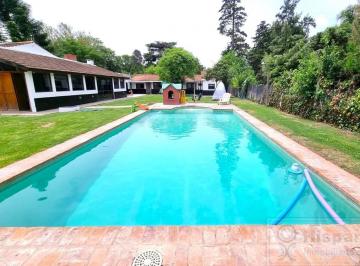 Casa · 260m² · 8 Ambientes · 1 Cochera · Casa Quinta en Venta Sobre La Calle Lisandro de La Torre. del Viso, Pilar. Apta Credito. Retasada