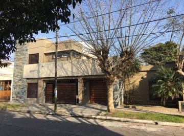Casa · 255m² · 6 Ambientes · 2 Cocheras · Venta - Casa en Don Bosco