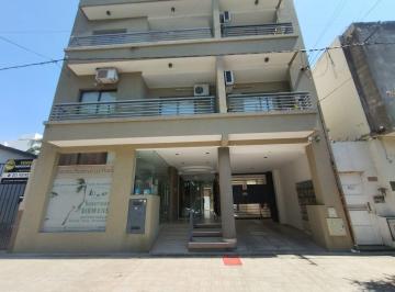 Departamento · 46m² · 2 Ambientes · 1 Cochera · 17 Entre 40 y 41