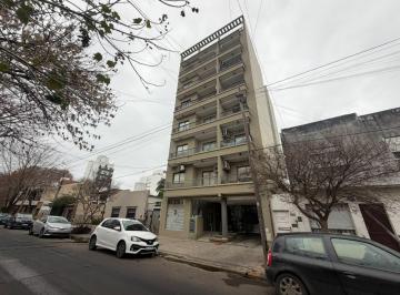 Departamento · 46m² · 2 Ambientes · 1 Cochera · 17 Entre 40 y 41