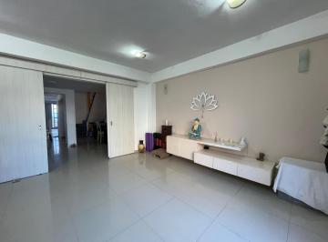 PH · 130m² · 4 Ambientes · PH en Liniers Al 1200 - Bernal Oeste