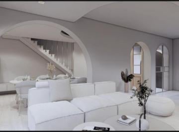 Casa · 223m² · 7 Ambientes · Casa en Venta de 3 Dorm., Patio, Terraza, Quincho y Pileta en Rosario