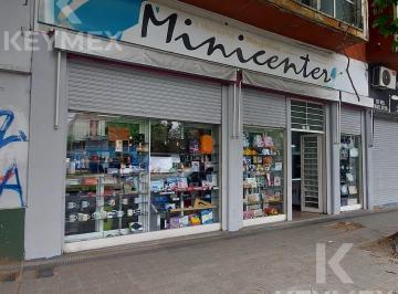 Fondo de comercio · 100m² · 4 Ambientes · Venta Fondo de Comercio Libreria 1 y 60 - La Plata