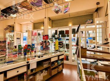 Fondo de comercio · 100m² · 4 Ambientes · Venta Fondo de Comercio Libreria 1 y 60 - La Plata