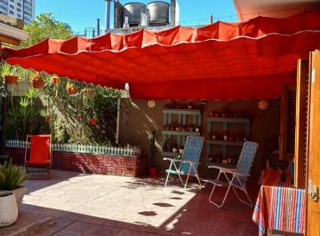 PH de 3 ambientes, Colegiales · Excelente Departamento Tipo PH con Patio, Baulera y Cochera en Venta.