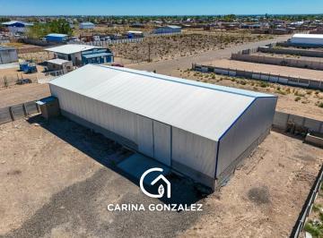 Bodega-Galpón · 450m² · Alquiler de Galpón en Centenario