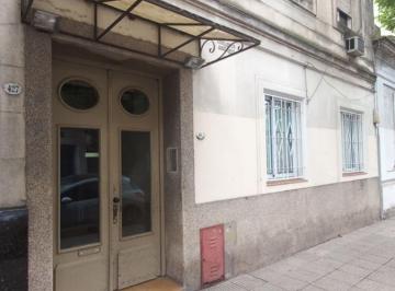 PH de 2 ambientes, Caballito · Venta PH 2 Ambientes con Patio - Apto Operación Inmediata