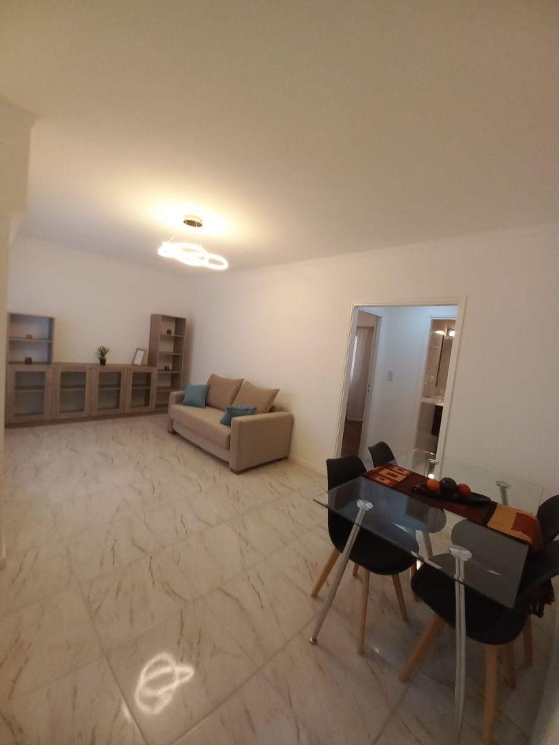 Depto 2 amb, 42m² reciclado y amoblado — Plaza Mitre