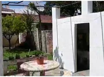 Casa · 123m² · 3 Ambientes · 1 Cochera · Casa con Ambientes Amplios