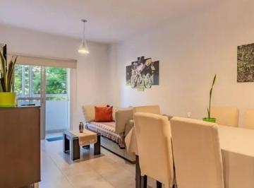 Departamento · 55m² · 3 Ambientes · Departamento de 1 Dormitorio Al Frente con Balcón y Cochera en Venta