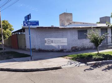 Casa · 65m² · 5 Ambientes · Venta Casa Esquina Maipu (Gral Gutierrez) B° Las Tocarcitas Precio Rebajado!