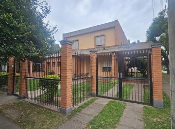 Casa · 250m² · 8 Ambientes · 1 Cochera · Casa en San Miguel de Tucumán