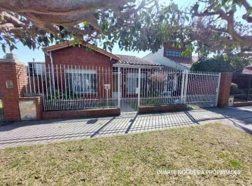 Casa de 6 ambientes, Quilmes · Casa en Venta Para Dos Familias en Venta en Quilmes