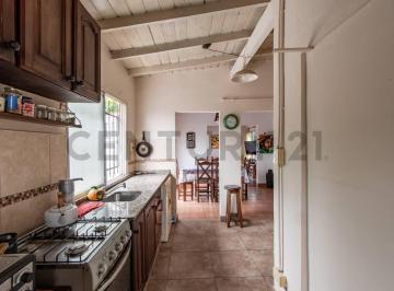 PH · 155m² · 5 Ambientes · 1 Cochera · PH Tipo Casa (2 Viviendas + Local) Permuta