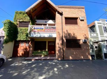 Casa · 178m² · 5 Ambientes · 1 Cochera · Casa en Banfield Oeste