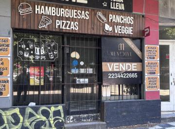 Local comercial · 172m² · 1 Dormitorio · Oportunidad de Venta de Local + Casa en PH Primer Piso por Escalera - Zona Centro