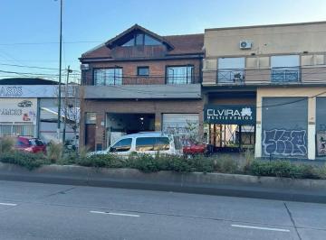 Local comercial · 300m² · 4 Ambientes · 1 Cochera · Casa Venta Turdera 4 Ambientes!