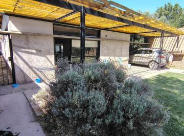 Casa · 155m² · 6 Ambientes · 1 Cochera · Casa en Barrio Sarmiento Centenario