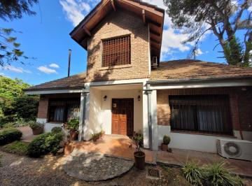 Casa · 195m² · 5 Ambientes · 2 Cocheras · Venta Casa 5 Ambientes en Bella Vista