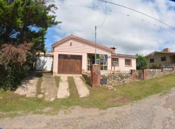 Casa · 180m² · 6 Ambientes · 2 Cocheras · Casa en Venta - 3 Dorm. 2 Baños - Cochera - 1.089 m² - Mayu Sumaj, Córdoba